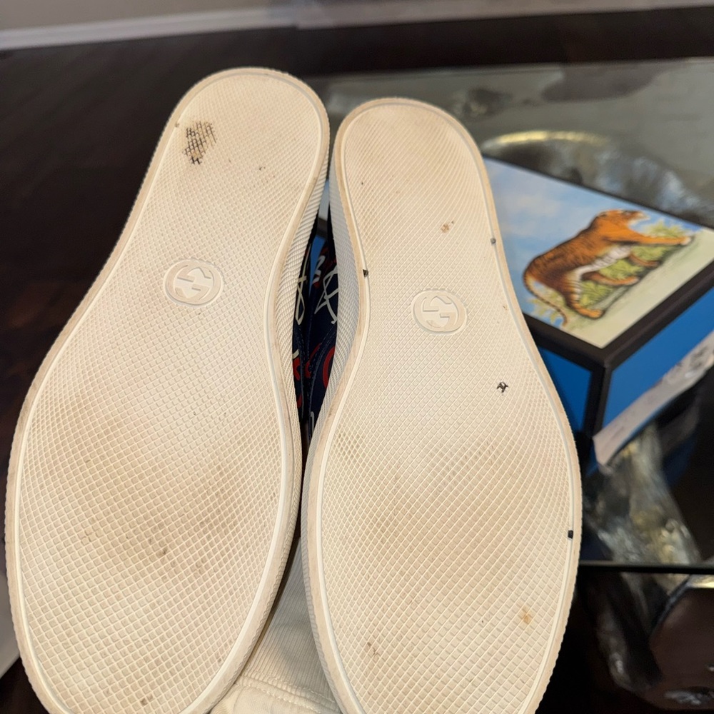 Gucci Navy and Red Slip-On Sneakers - Picture 5 of 6